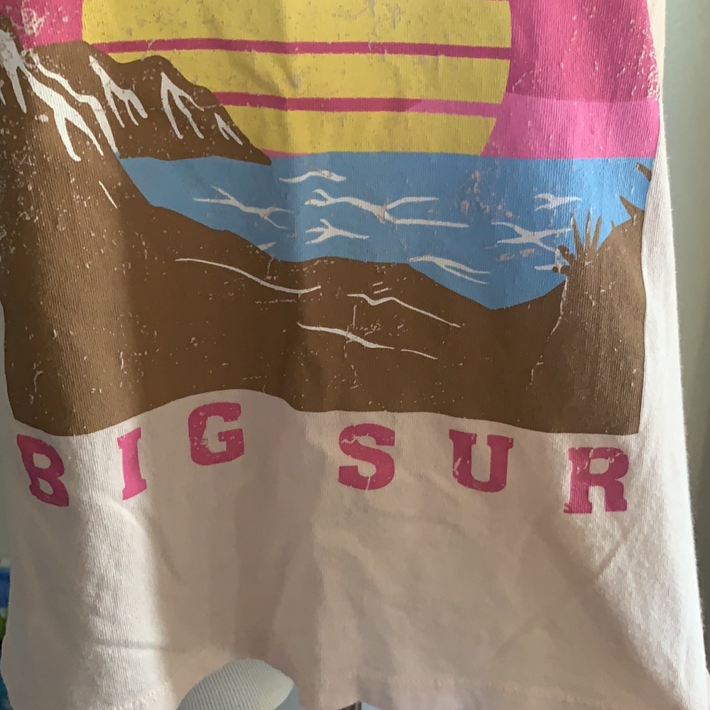 Ladies tee - Picture 2 of 4